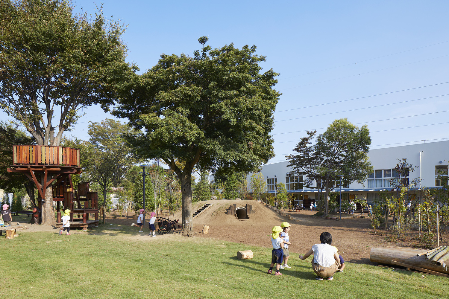 幼兒園室外環(huán)境設(shè)計(jì)要遵循哪些原則？